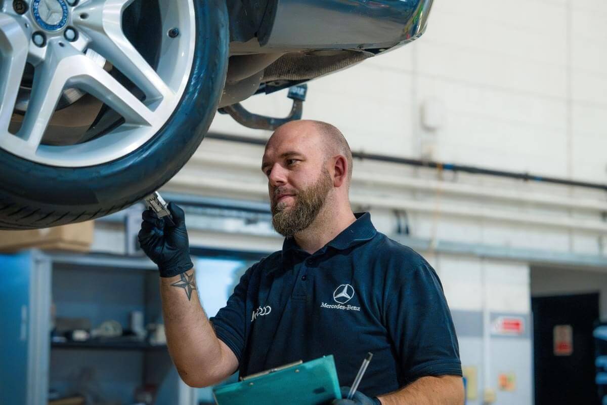 Mercedes-Benz Servicing